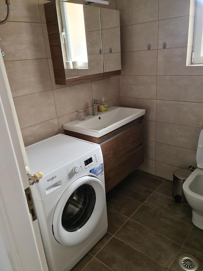 Comfy Urban Apartment Ioannina Bagian luar foto